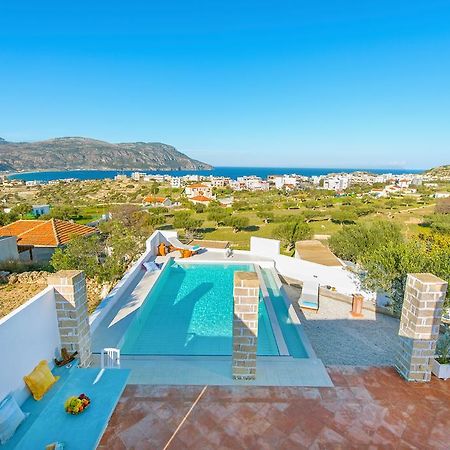 Vila Petra House Karpathos Pokoj fotografie